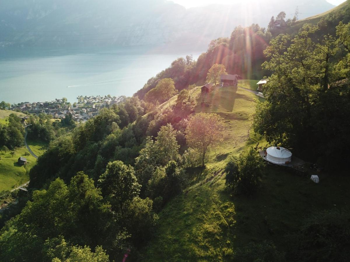 Panorama Jurte Ueber Dem Uri-See A Hotel Sisikon Eksteriør billede